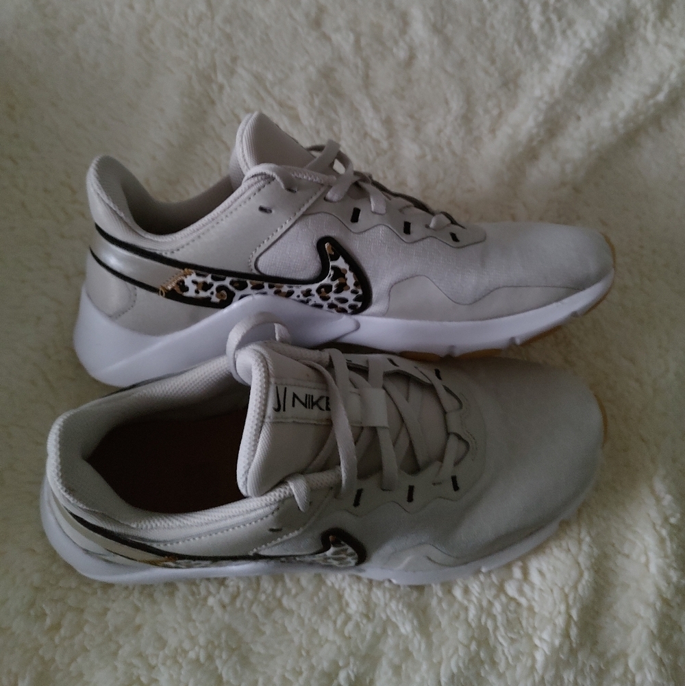 Nike Legend Essential 2 Premium Light Gray Sneakers with Leopard Detail